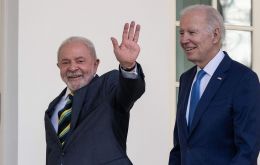 Lula “had a moment of great happiness” when he saw Biden telling workers to stand firm