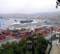 /imgs.php/noticias/14813/240x0/Valparaiso_port.jpg