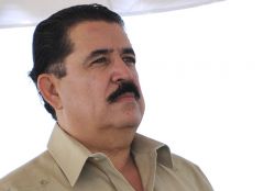 Ousted president Zelaya is running out of time and space