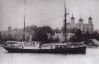 The “Quest” passing on the Tower on London