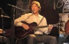 Boudou loves to play the guitar but seems to have forgotten to comply with what he agreed with the IMF