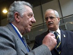 Uruguayan Foreign Affairs minister Gargano discuss with Argentine minister Taiana
