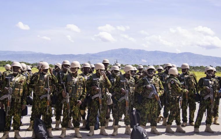 Kenya intends to send a total of 1,000 troops of which the first 400 have arrived at their destination