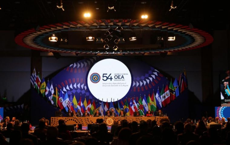 The OAS gathering agreed on the need to resume negotiations on sovereignty over the Falkland/Malvinas as soon as possible 