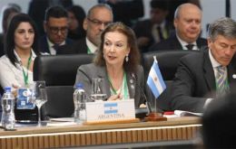 Mondino spoke about ceasing to be a small, protected, fearful Mercosur 
