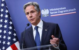 The United States “will continue to defend the return of democratic freedoms in Venezuela,” Blinken told González Urrutia and Machado 