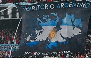 The huge flag displayed at the River Plate/Colo Colo match 
