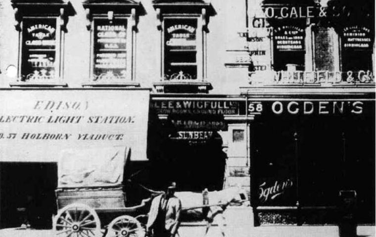 The first coal-fired power station in the world, the Holborn Viaduct plant was built in 1882 in London by Thomas Edison - bringing light to the streets of the capital.