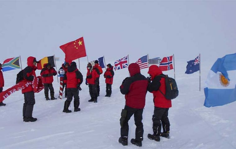 In an interview with TravelDaily China, Joe Zou, Hurtigruten's Sales Director for Greater China and Southeast Asia, highlighted that Chinese tourists accounted for about 20%-25% of their voyages