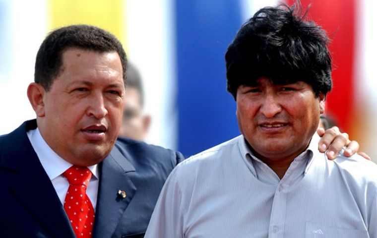 Pte. Chavez with Pte. Evo Morales