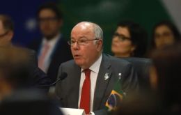 Brazil does not intend to break up with Venezuela, Vieira stressed