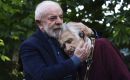 “Of all the presidents I have met, he is the most extraordinary person,” said Lula at Mujica's residence. Photo: Dante Fernandez / AFP