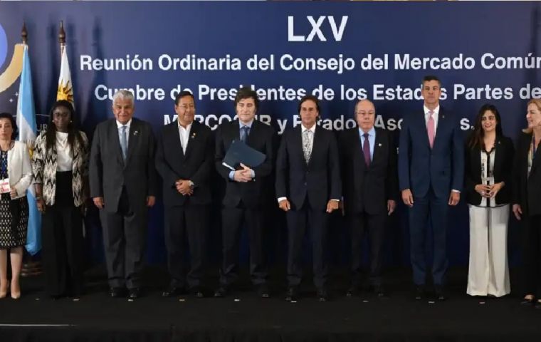 Lula stayed away from the traditional family picture as payback for Milei's similar attitude during the G20 Summit in Rio de Janeiro last month