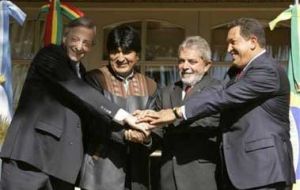 Ptes. N. Kirchner, E. Morales. L da Silva and H. Chavez at the Margarita Summit