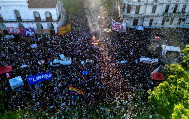 Participating in Saturday's LGBTQ+ march was Buenos Aires Governor Axel Kicillof, among other opposition leaders