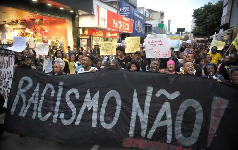 The theory of “reverse racism” does not pertain to Brazilian law, which seeks to protect the black minority from the oppressing white majority, the STJ ruled