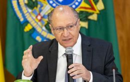 There's no tax war, there's an understanding based on the public interest,” Alckmin underlined