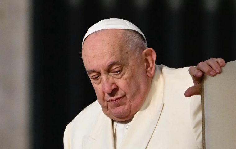 “The Holy Father was promptly bronchoaspirated and started non-invasive mechanical ventilation,” Vatican sources stated