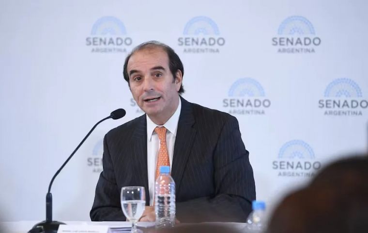 García-Mansilla must now decide whether to stay until Nov. 30 or pack up