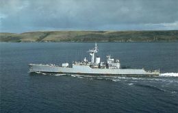  HMS Plymouth sailing on the Falkland's water