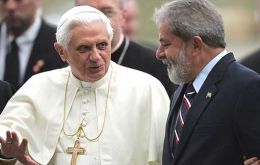 Pte. Lula da Silva received the Pope at Sao Pablo