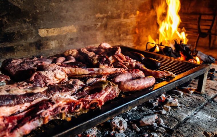 Some 10,000 tons of the traditional Uruguayan barbecue were sold to the public on Wednesday throughout the country, on the eve of International Workers' Day