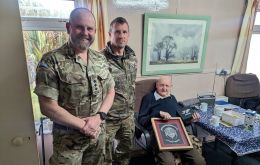 Commemorations began with a visit to Mr. William May, one of the last surviving members of the Falkland Islands Defence Force
