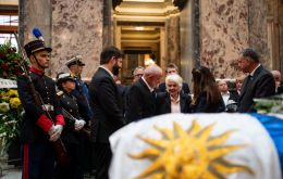 Lula met with Topolansky, Orsi, and Boric in front of Mujica's casket. Photo: Frente Amplio