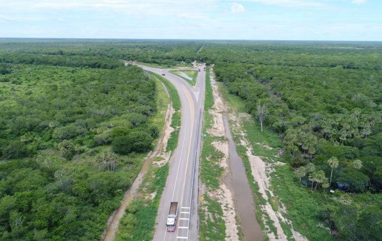 “We want to extend logistics beyond Asunción,” Maluff explained