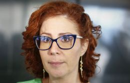 Zambelli announced on social media that she has left Brazil to flee “this dictatorship imposed on us” 