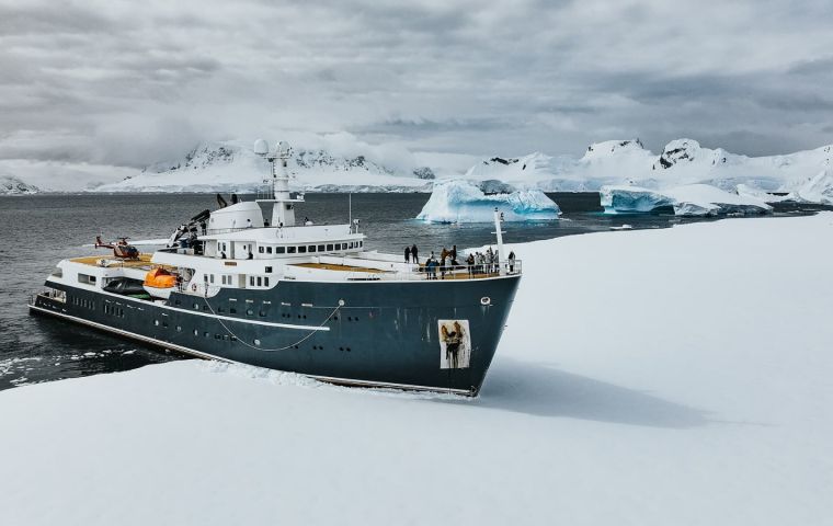 Video Pictures show the deep sea surveillance of Terra Nova done from the state of the art yacht My Legend.