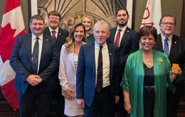 The Falklands delegation with members of the Canadian CPA branch 