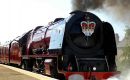 The monarch gave “the fondest of farewells” to the train, which includes a carriage specially created in the 1980s