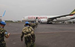 Some 200 troops are arriving at Carrasco on a chartered Ethiopian Airlines flight from Rwanda (Pic Ejercito de Uruguay)