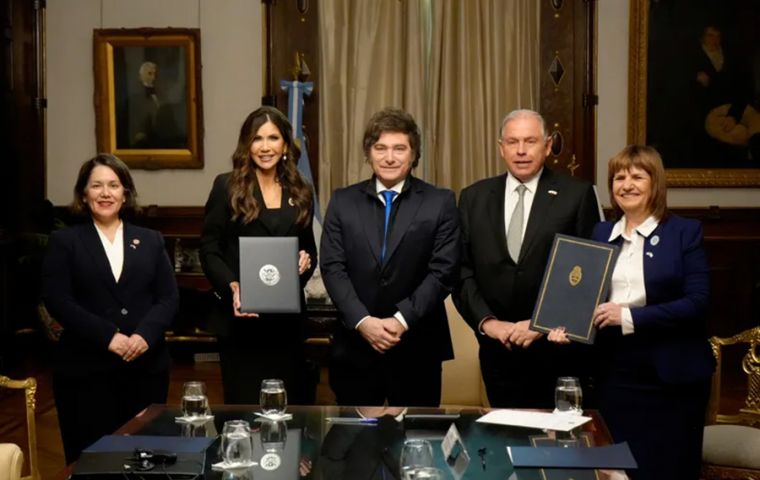 Noem does not see Argentina entering the visa waiver program in less than a year
