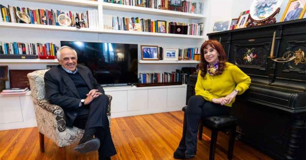 Ernesto Samper pays CFK a visit at Buenos Aires apartment