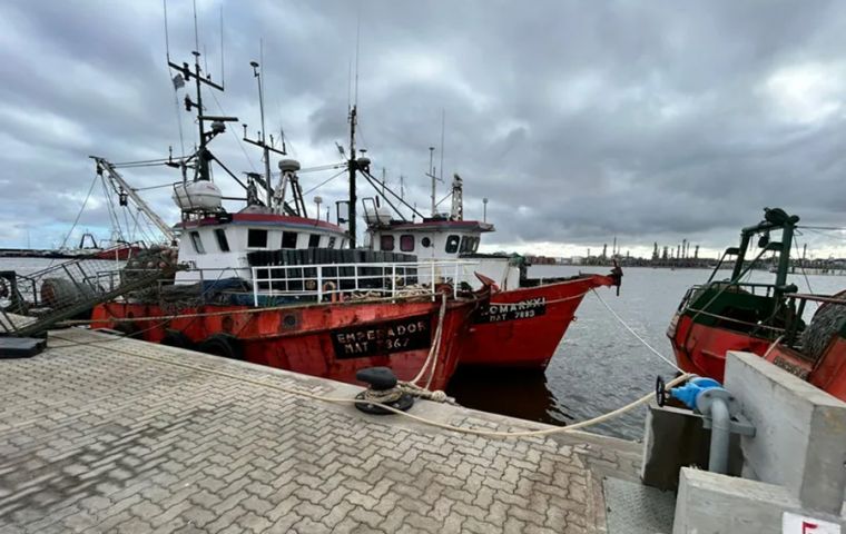 The dispute began over the union’s demand to hire an additional crew member on coastal vessels, a measure rejected by companies due to higher costs
