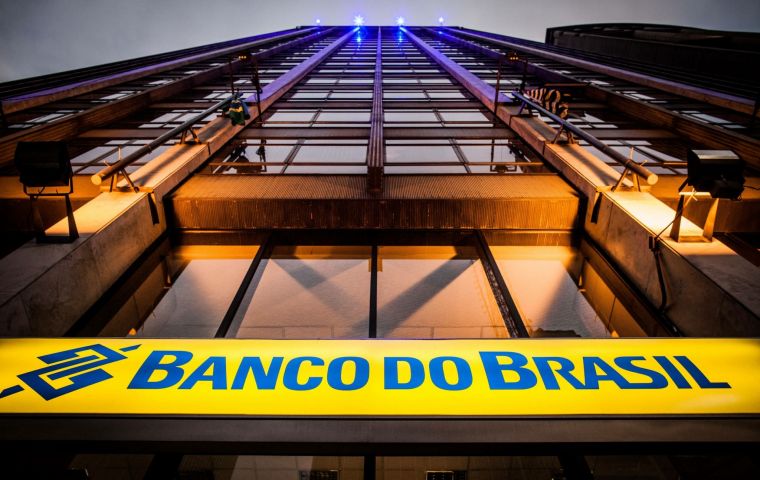 Not following US impositions could affect Brazilian banks' businesses abroad, but ignoring the STF could result in local penalties