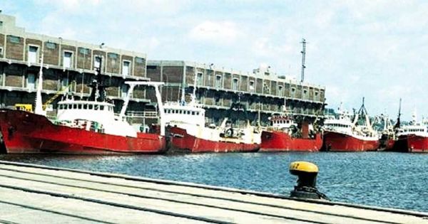 Uruguayan fishing boats set sail after long union conflict