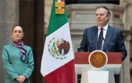 “We are no longer going to bring in footwear that did not pay VAT,” Ebrard underscored