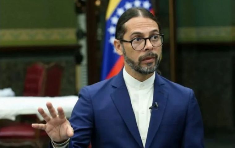 Náñez based his allegation on an alleged Gemini assessment
