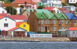 The applicants answered the question “Why would I like to meet my neighbors in the Falkland Islands?” in a video