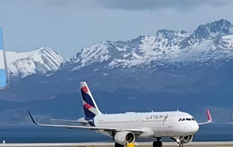 LATAM did not recognize the airport's Malvinas Argentinas (Argentine Falklands) official name