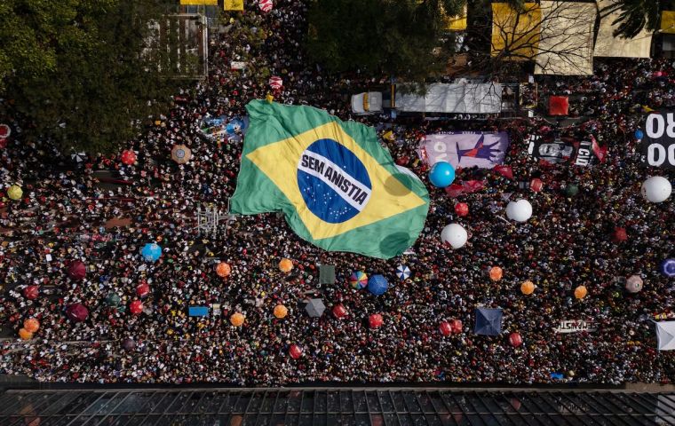 Bolsonaro's opponents hope that Sunday's demonstrations would deter lawmakers from moving forward