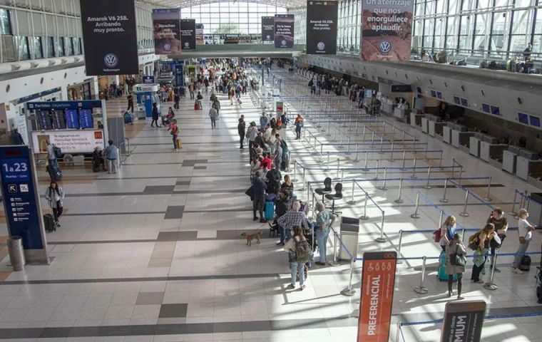 ANAC workers will hold assemblies to discuss wage and labor demands at the country's main 21 airports