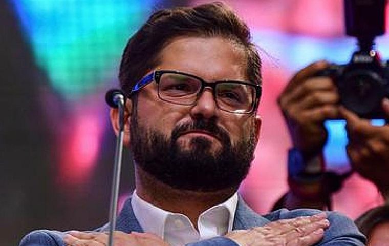 Boric envisions a Constitutional reform to streamline and make permanent the deployment of the Armed Forces at the borders