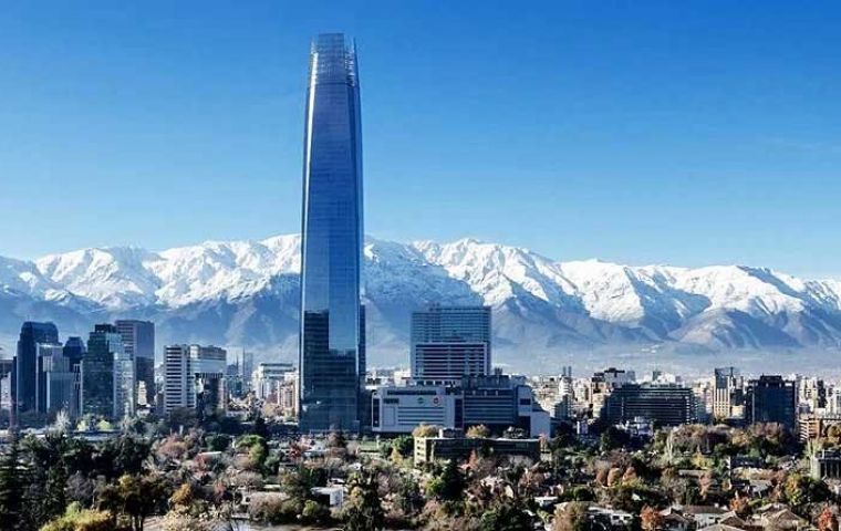 Chile is also the wealthiest country in Latin America in net financial assets per capita