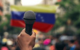 The IAPA documented the detention of 18 journalists and media workers in Venezuela