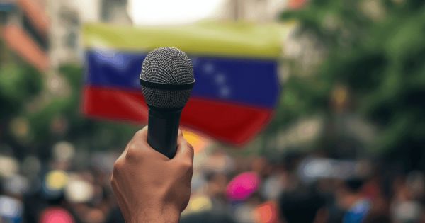 IAPA finds deteriorating conditions for reporters in Paraguay and Venezuela