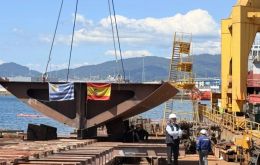 The contract, signed under former president Luis Lacalle Pou, called for the delivery of the ships to Uruguay’s National Navy to strengthen maritime surveillance and resource protection